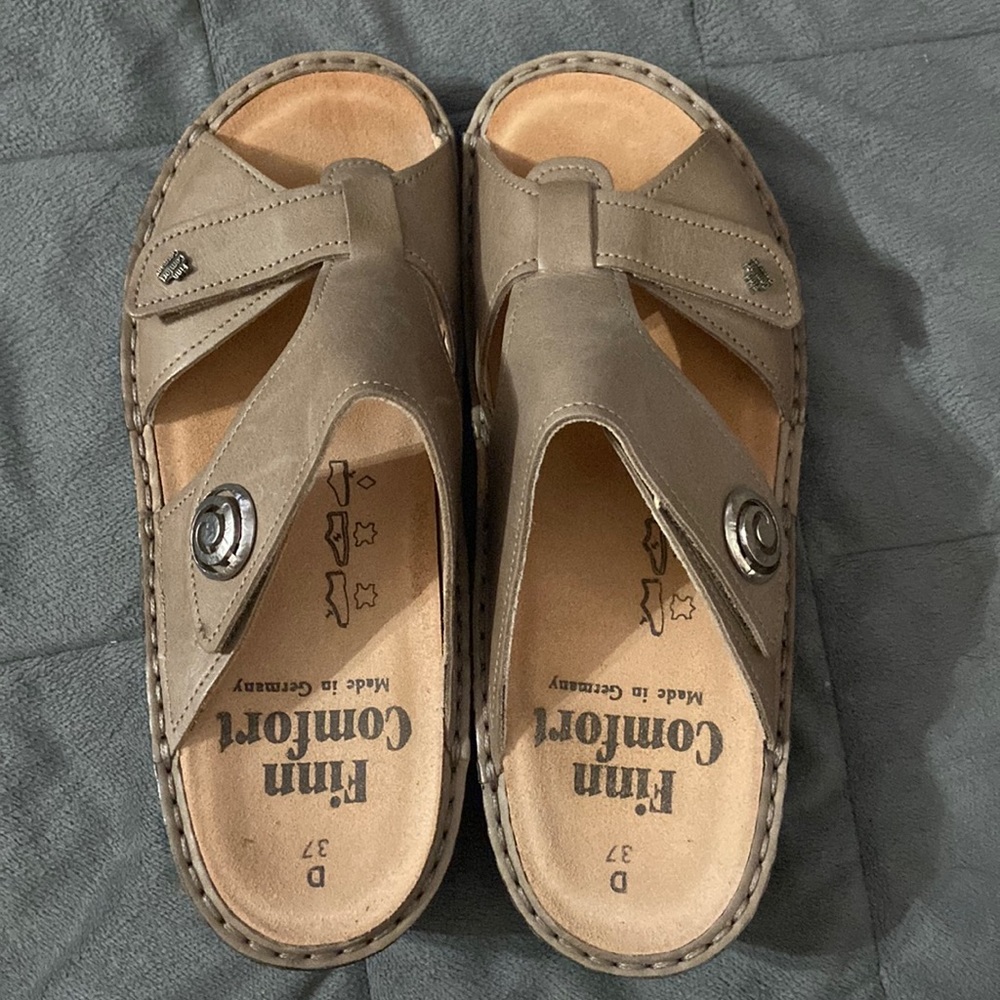 Finn Comfort sandals